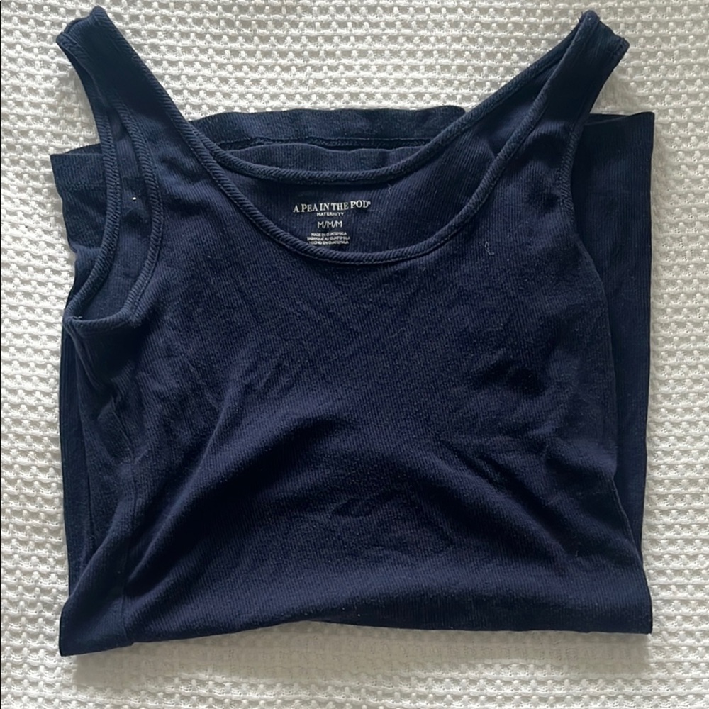 A Pea in the Pod Women's navy Tank Top